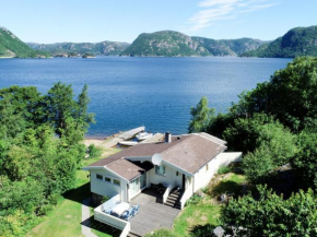 Holiday Home Åptafjorden - SOW684